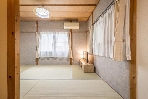 Fully renovated old house near Okayama Station-Compact and comfortable private rental-Up to 6 people-Ideal base for sightseeing-Quiet residential neighborhood