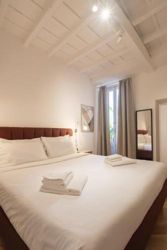 Palazzo Taverna Apartments