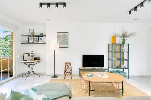 Family Beach Getaway 3BR Duplex Pool