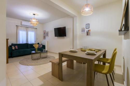 Green - 2 BDR Central Apartment
