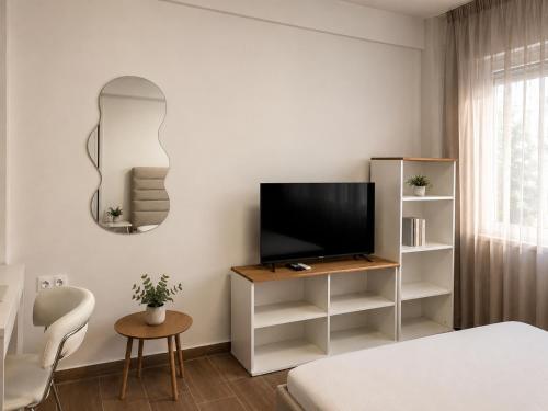 Big Studio with Kitchen near Ladadika