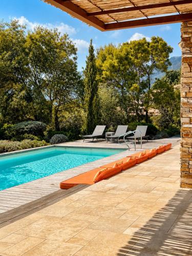 Villa Terra Vecchia, 6 personnes, vue imprenable, piscine chauffée
