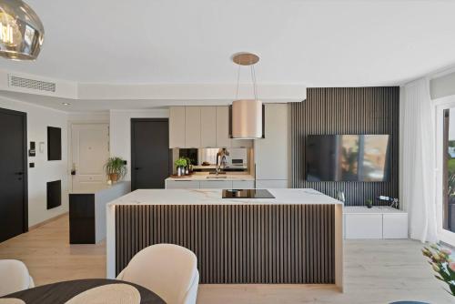 Serene Sea View Penthouse 4 Terraces & Sea Views