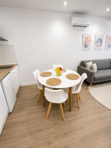 Marbella Centre - Stylish Apartment - Free Parking