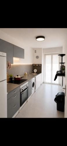 Superbe appartement 3 chambres 1 salon cosy et 2 grandes terrasses Moderne Tram à 2 min 6 personnes