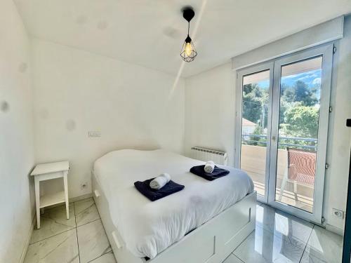 Havre de calme à Nice, proche plage, 3 chambres, parking privé, tram à proximité