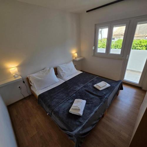 Apartment near city center with free parking ''Matea 1''