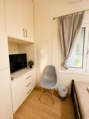 Athenian Loft with urban view!
