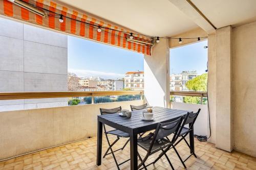 Grand Studio Azur - Idéal Couple en Escapade Vieil Antibes - Terrasse - Climatisation - WIFI HD - Plage Gravette & Gare SNCF 5min à pied - Port Vauban à pied - VIEILLE VILLE photo 47