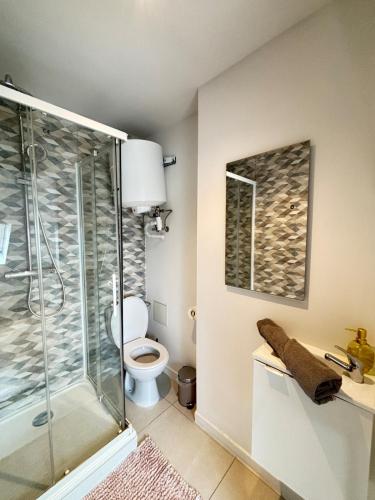 Soh Rent Strasbourg Studio 2 TV Wifi Near Train Station