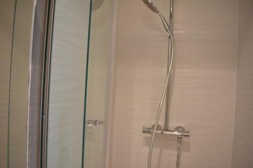 Fully Renovated Bright Studio With High View