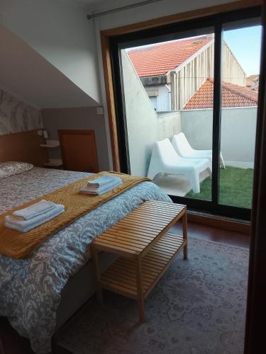 Top floor apartment with Sunny Balconies