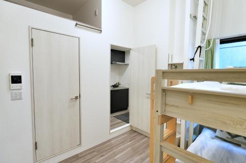 YXD502 , Top Floor with Bunk Beds , Local Tokyo Experience