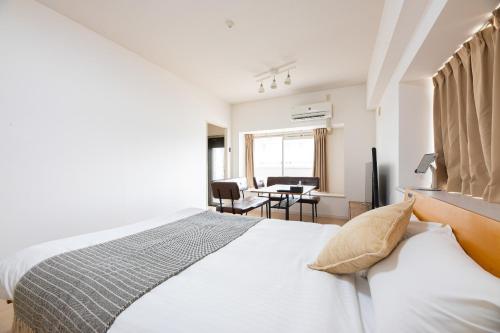 goom monthly Hakata Bayside