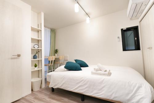 YXD102 Opened in 2025, Cozy Room with Double Bed