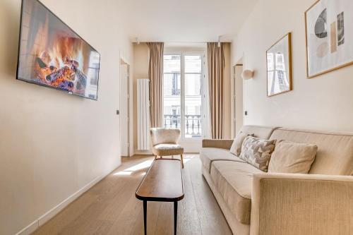 Elegant Apt with AC - 2BR-6P -Palais Garnier