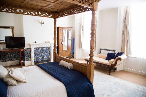 Best Western Lairgate Hotel tesisinde bir odada yatak veya yataklar