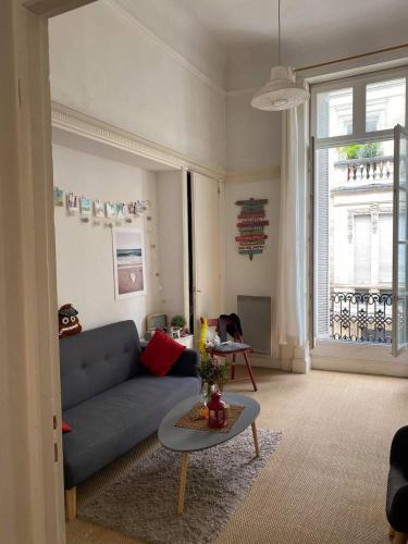 Bright and sunny apartment on first floor , Quinconces