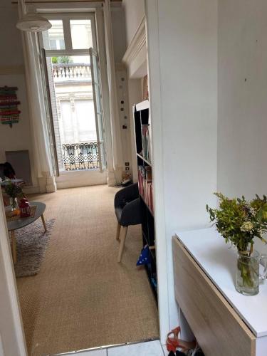 Bright and sunny apartment on first floor , Quinconces