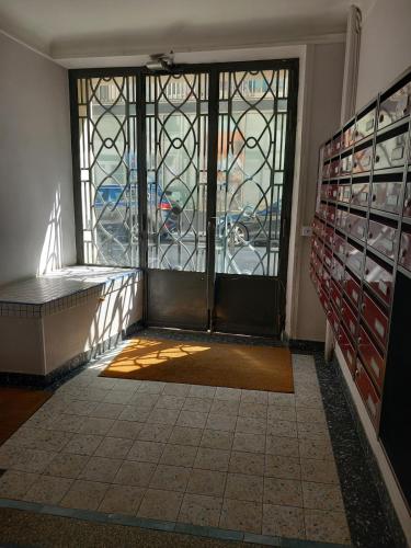 Studio for 2 people, 15th arrondissement, Convention, Montparnasse Paris
