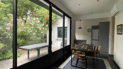 MAISON - Authentique échoppe Bordelaise avec jardin