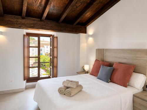 Plaza de Los Naranjos Old Town Marbella - EaW Homes