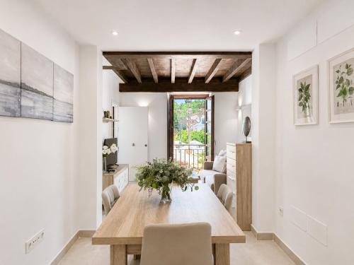 Plaza de Los Naranjos Old Town Marbella - EaW Homes