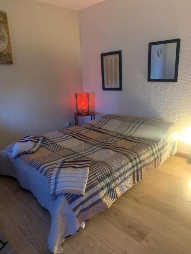 Studio cosy en bord de piscine