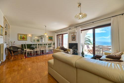 Apartments Villa Paula