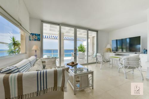 Miramar Penthouse Beachfront 30m2 Terrace