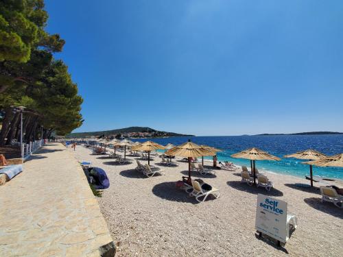 DR Apartments with Free Private Parking