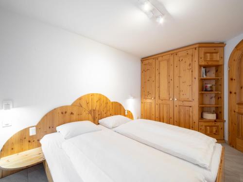 Apartment Runca 752 by Interhome