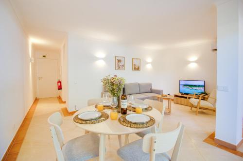 Salt and Sea - 1BD WiFi Pool AC Vale do Lobo