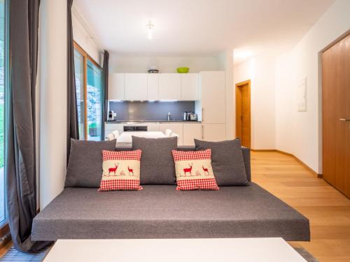 Apartment Cuolm Liung by Interhome