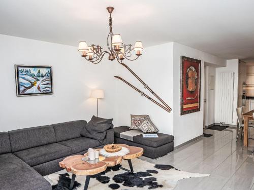 Apartment Chesa Enania by Interhome