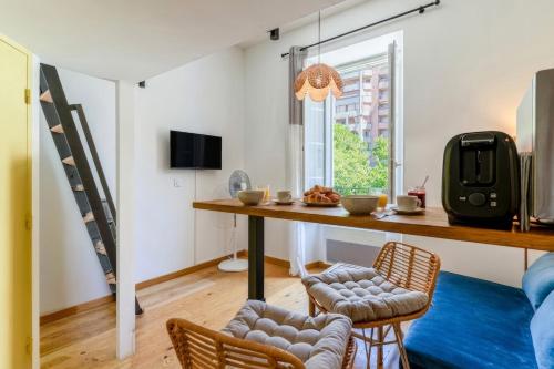 RIVIERA DOLCE VITA - Cozy studio in Nice, 7 min by tram, renovated