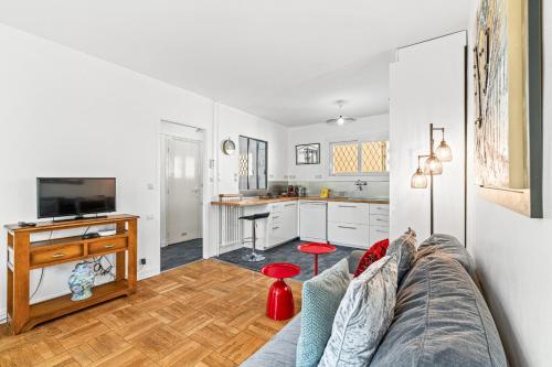 Comfortable & Bright 2 Bedroom