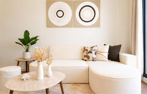 Stylish 3 bed Apartment Habitat Estepona
