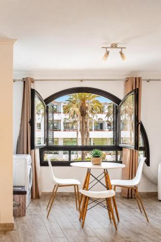 Santiago Suite