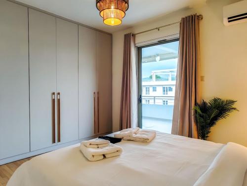 High-End Living in Voula Center