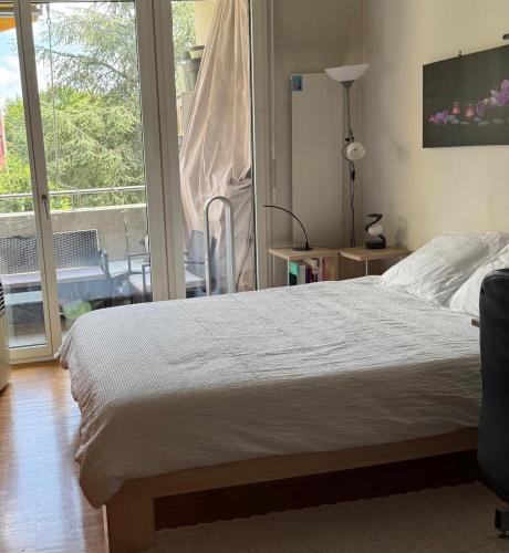 Quiet apartment near UN, Airport and shopping mall with parking