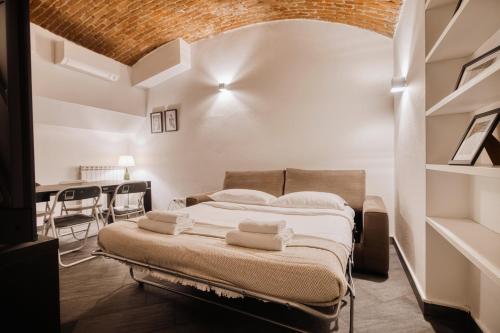 Spacious Renovated Loft - CityLife and Sempione