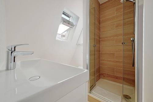 Studio Paris 8 - Gare Saint-Lazare Parc Monceau