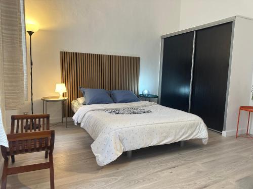 Nini house