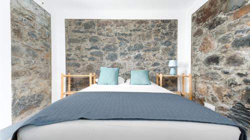 Fajã Stone House by LovelyStay