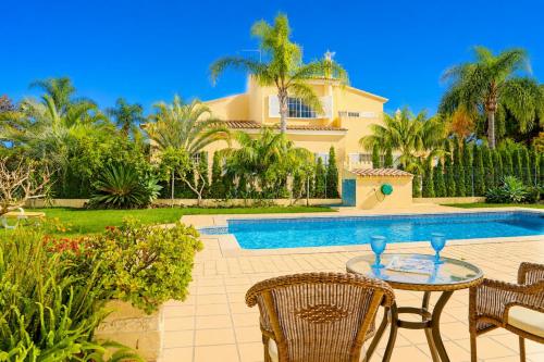 Villa Green Palms