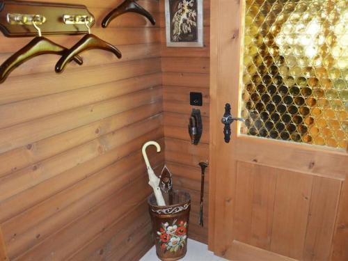 Apartment Abnaki- Chalet Appartement-Fewo- Dusche oder Bad- WC 2-Bettwohnung by Interhome