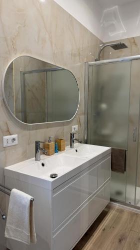 Lilium Apartment