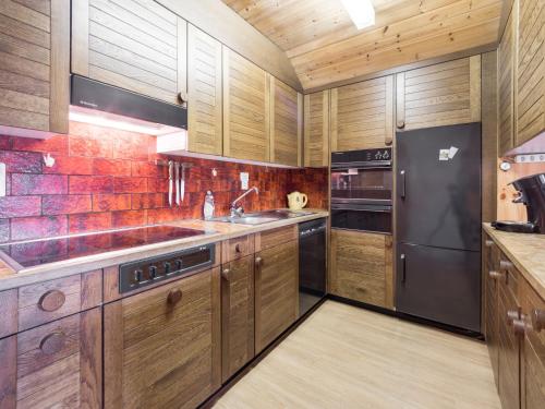 Apartment Val Signina 8-17 by Interhome