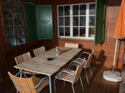 Apartment Les Erables- Chalet Appartement-Fewo- Dusche oder Bad- WC 7-Bettwohnung by Interhome